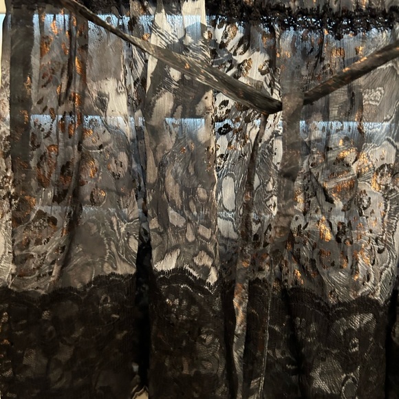 Stunning top grey black gold lace bottom front tie strap gathered waist - Picture 2 of 2